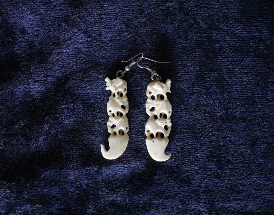 Hand carved camel bone earrings Hand carved camel bone earrings